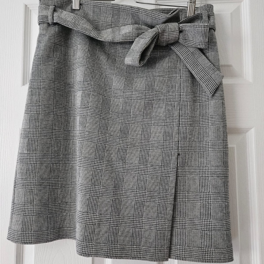 Gray vintage Isaac Mizrahi glen check skirt
